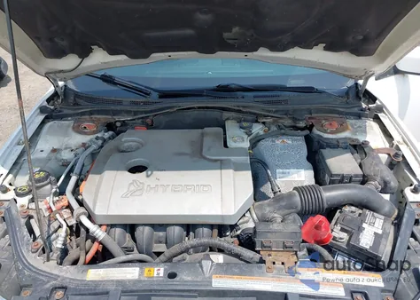 2010 Ford Fusion Hybrid z USA, uszkodzony, nr VIN 3FADP0L37AR283930